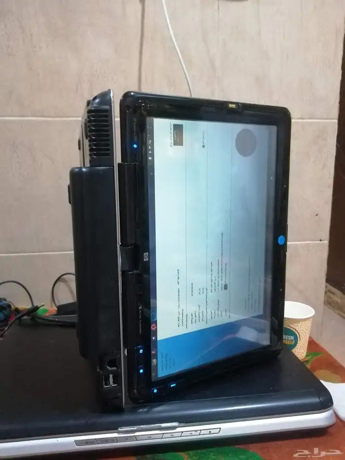 لاب توب hp شاشة متحركة 90 5