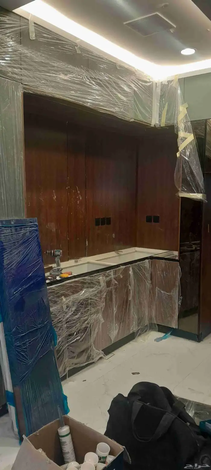 معلم تركيب بديل رخام وبديل خشب 2