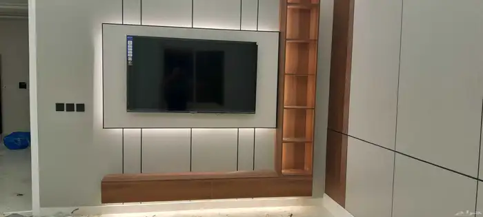 معلم تركيب بديل رخام وبديل خشب 3