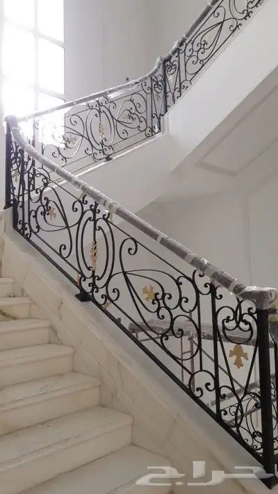 صبغ ابواب حديد و خشب .دهان بيبان في الموقع رش بويا 4