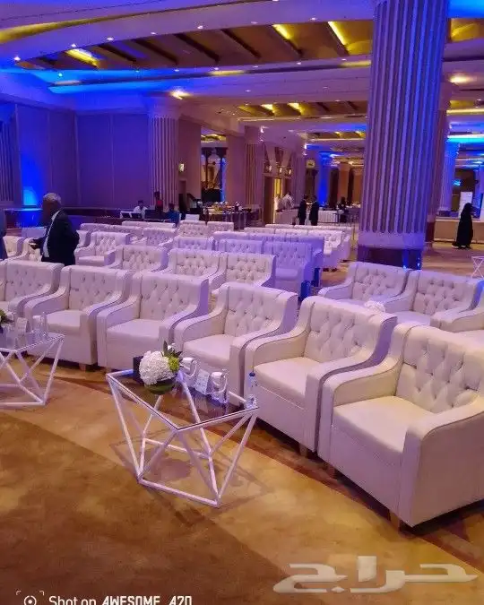 تاجير كراسي وطاولات وكنب وزل وسجاد وسماعات مكيفات 1