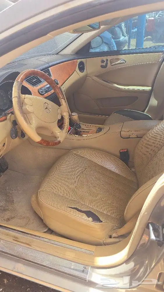 مرسيدس CLS موديل 2006 للبيع قطع غيار فقط 4