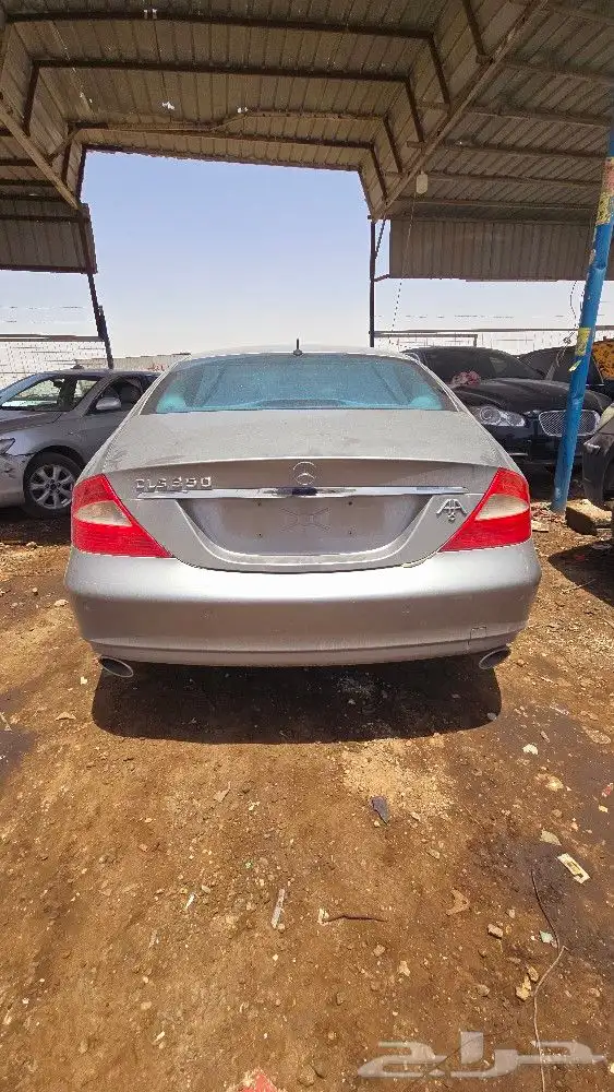 مرسيدس CLS موديل 2006 للبيع قطع غيار فقط 1