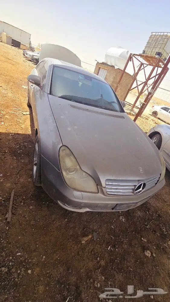 مرسيدس CLS موديل 2006 للبيع قطع غيار فقط 3