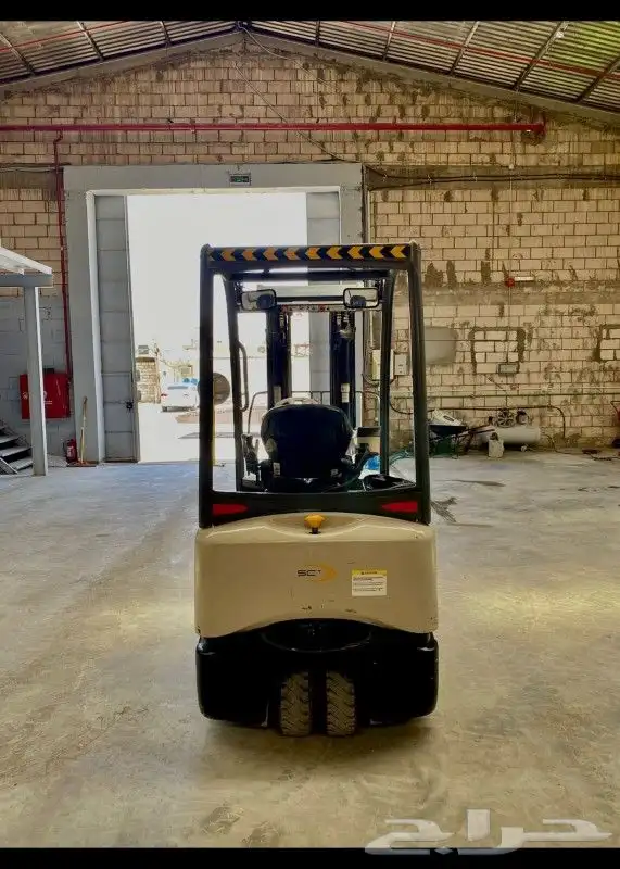 كرينات وروافع شوكيه ومقصيه ومان لفت وسيزر لفت للإيجار 5