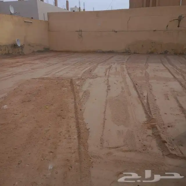 يوجد بكات للايجار شغل دفان تسويه نظافه تعبت حاويات وتنزيل دف 1