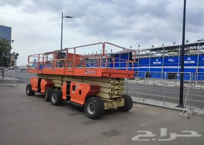 كرينات وروافع شوكيه ومقصيه ومان لفت وسيزر لفت للإيجار 3