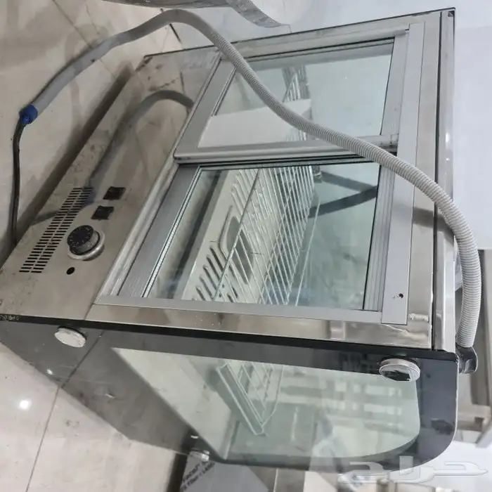 اغراض مطعم كامل للبيع 0