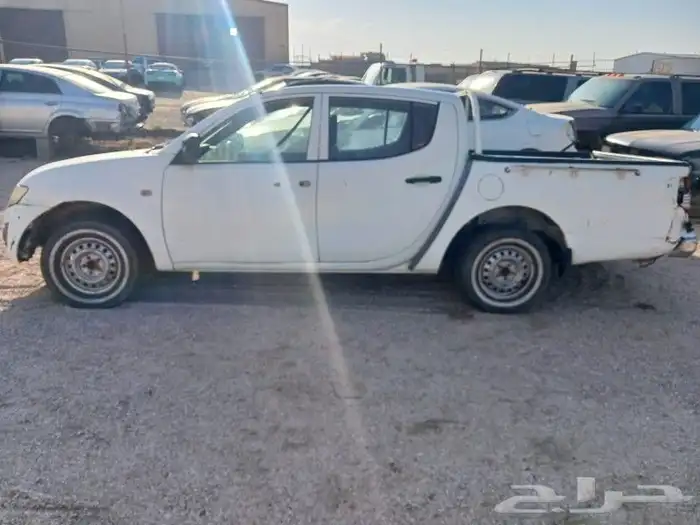 للبيع تشليح سيارات ميتسوبيشي L200 وجلنت وجيب 2