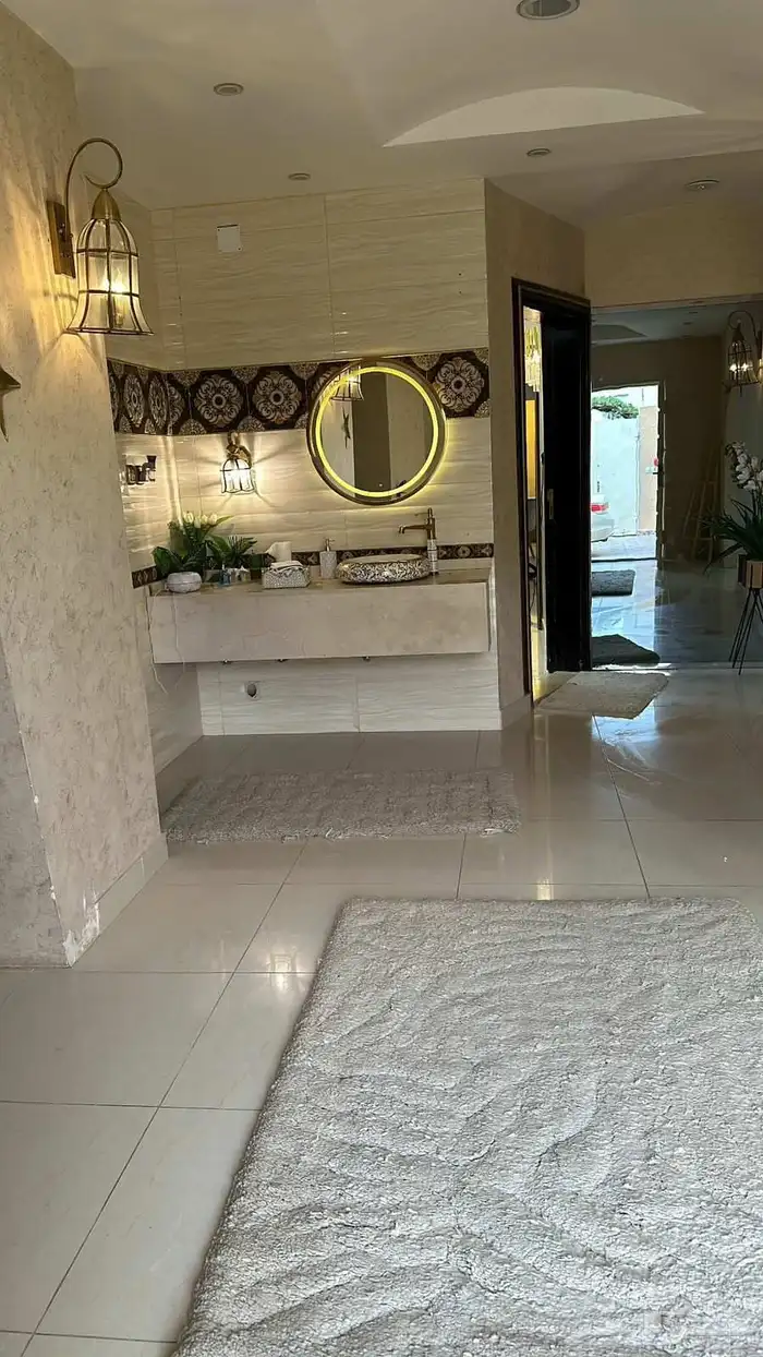 للبيع فله فاخرة بحي الحمر مع الاثاث 0