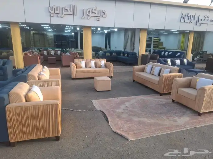 كنب جاهز في تفصيل 4