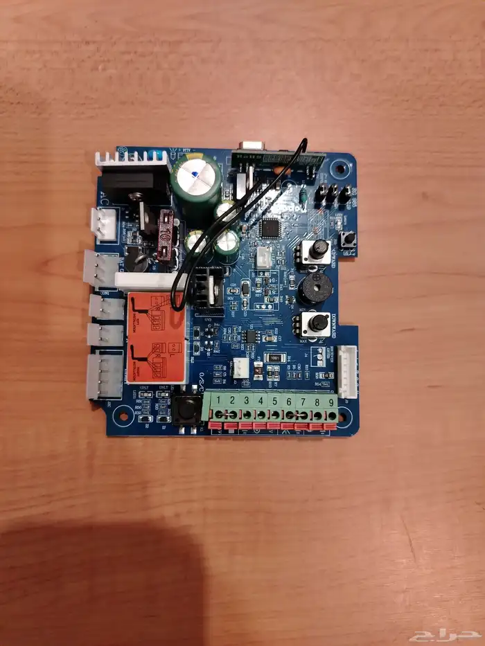 دائرة اكترونيه لوحة ( بورد )اكترونه لباب كراج 1