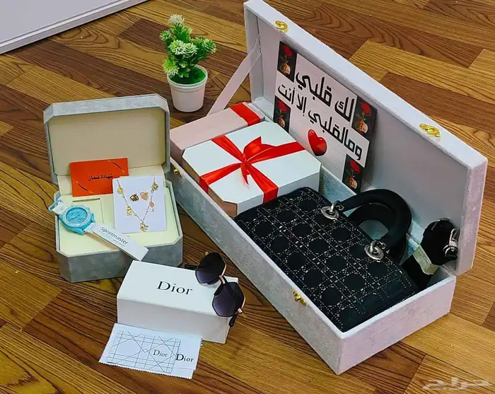 أطقم رجالي و نسائي هديا فخمه   جوده عاليه جدا 37