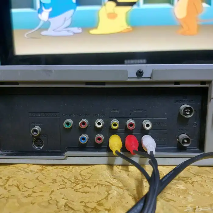 جهاز فيديو سامسونج متعدد الانظمة 8