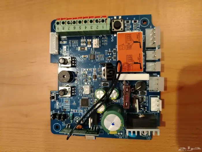 دائرة اكترونيه لوحة ( بورد )اكترونه لباب كراج 0