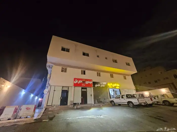 للايجار دورين محل تجاري شارع 32 في ابحر قريب يب الكرونيش 0