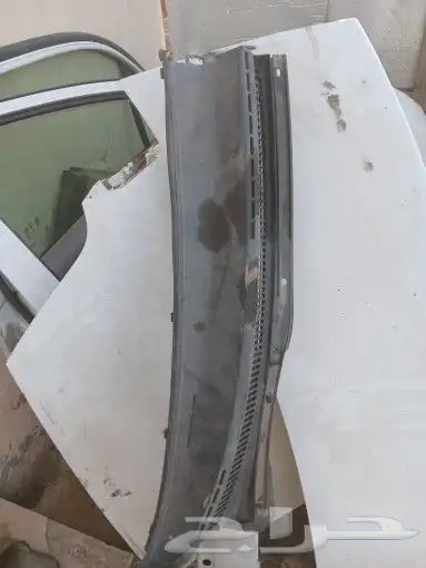 قطع غيار تشليح كورولا موديل 2005 17