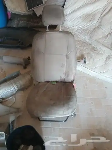 قطع غيار تشليح كورولا موديل 2005 18