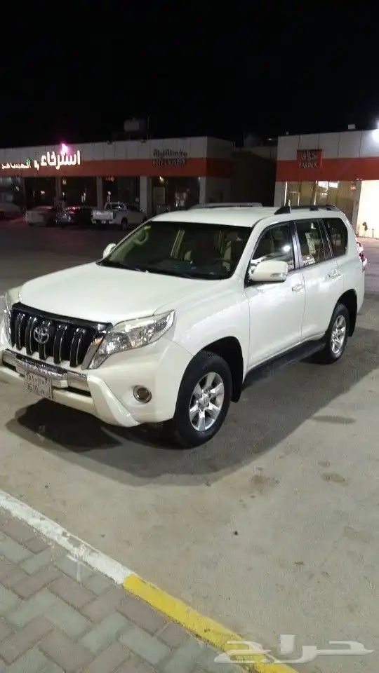 جيب برادو ابيض لؤلؤي دبل اربعه سلندر نظيف جدا موديل 2016 0