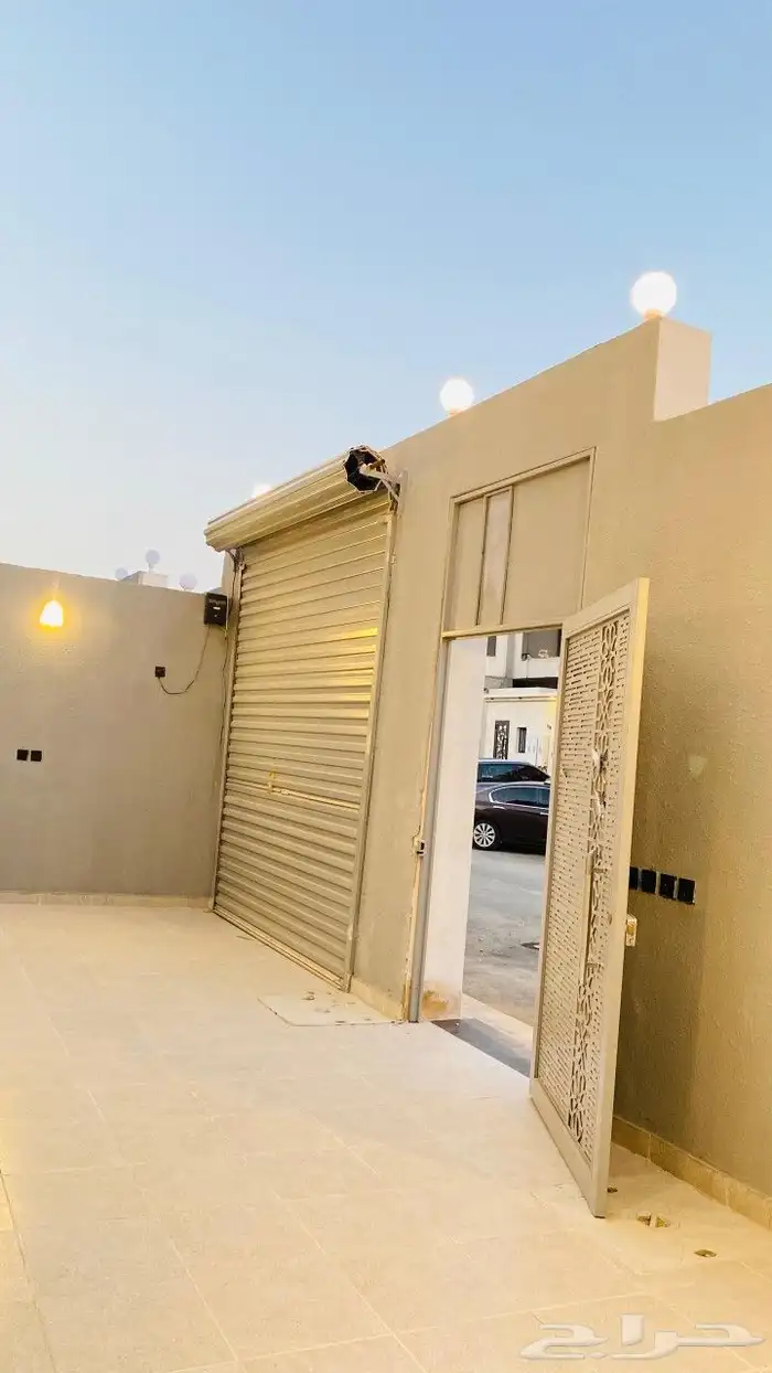 فيلا للبيع نظام شقق دور وملحق _حي الرحمانية مع الحمدانية 3