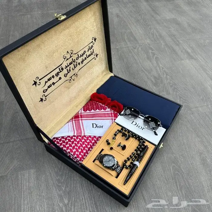بوكس رجالي ماركة ديور شامل التوصيل والشحن 4