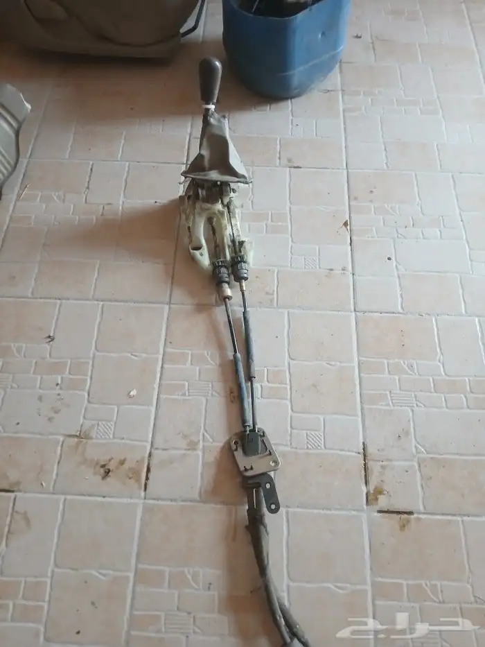 قطع غيار تشليح كورولا موديل 2005 29