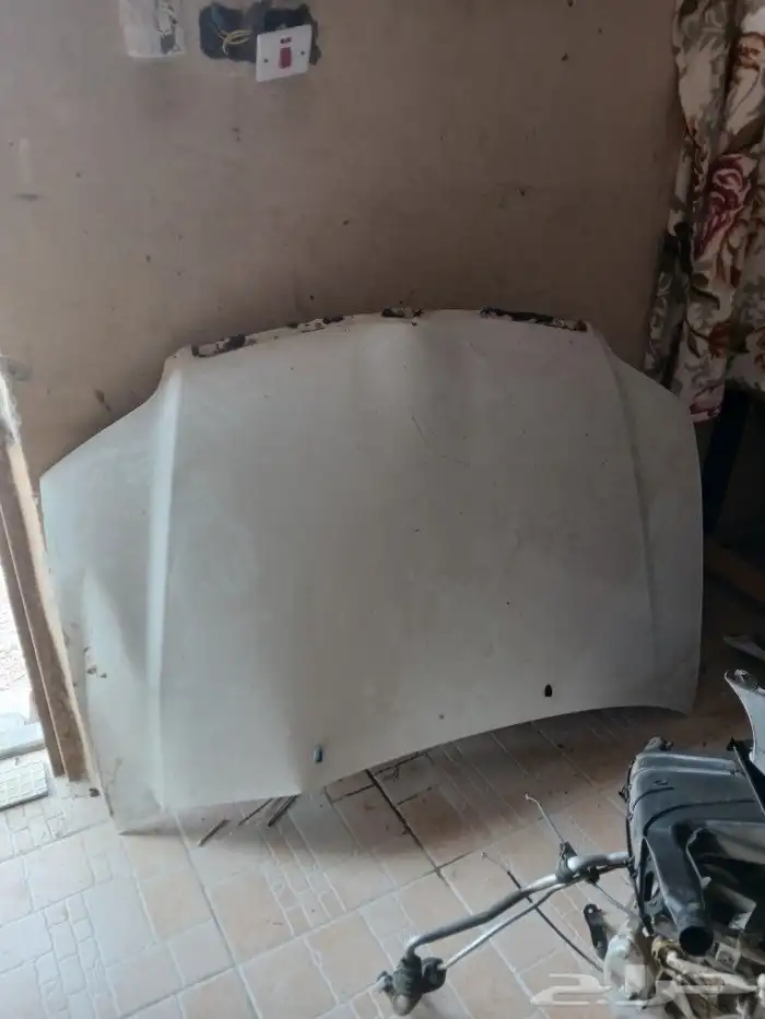 قطع غيار تشليح كورولا موديل 2005 34