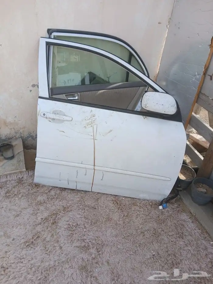 قطع غيار تشليح كورولا موديل 2005 31