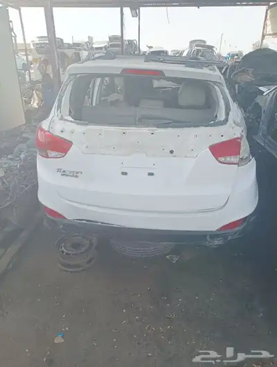 عباره عن قطع غيار توسان 0