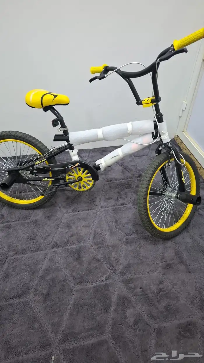 سيكل كوبرا مقاس 20 جديد لون اسود واصفر 0