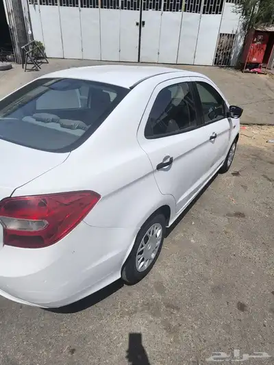 فورد فيجو 2016 ماشية اقل من 100 الف نظيفة 14