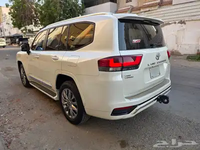 للبيع لاندكروزر فل كامل 2024 L5 3