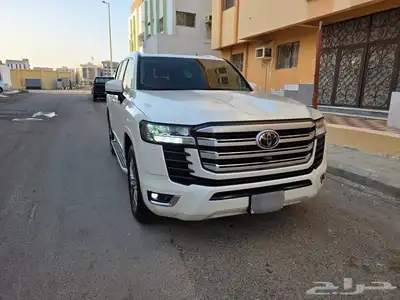 للبيع لاندكروزر فل كامل 2024 L5 8