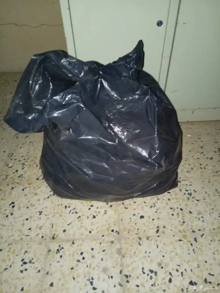 خبز ناشف نص كيس للبيع ب 15 ريال نظيف ما فيه عفن 0