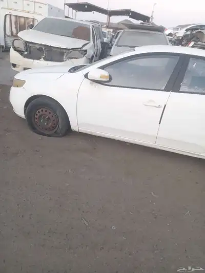 كيا سيراتو بيع قطع غيار تشليح فقط بمنطقه الحمدانيه في جده 2