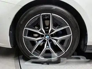 BMW 520I M Sport 2024 3