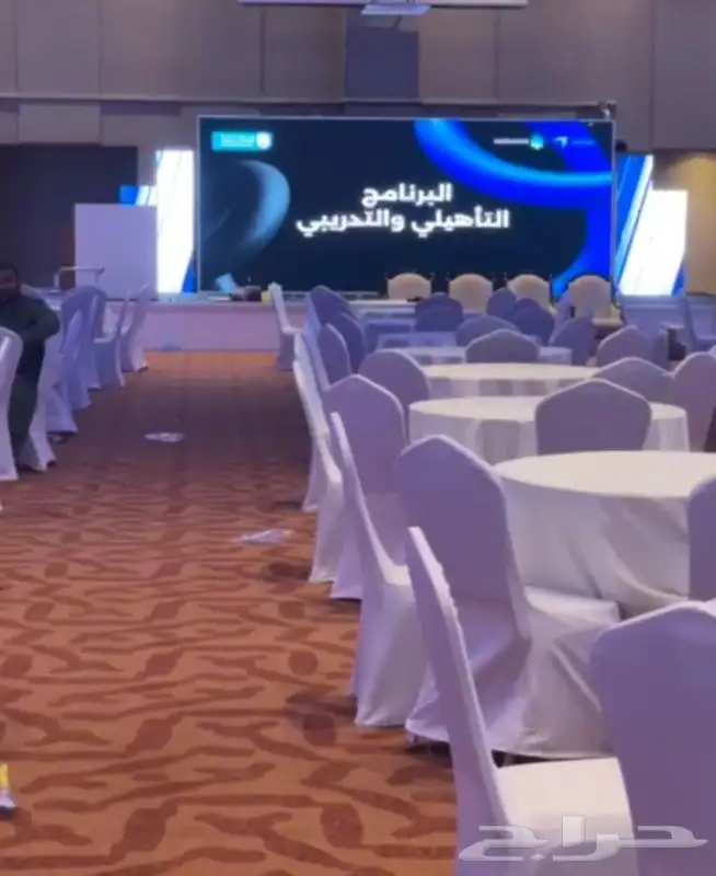 تاجير كنب مفرد كنب ثلاثي كراسي ملكي زل ملكي طاولات قزاز 4