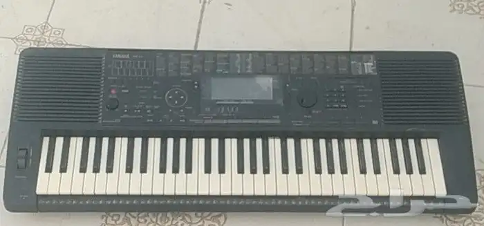 بيانو للبيع على حالته الراهنه 0