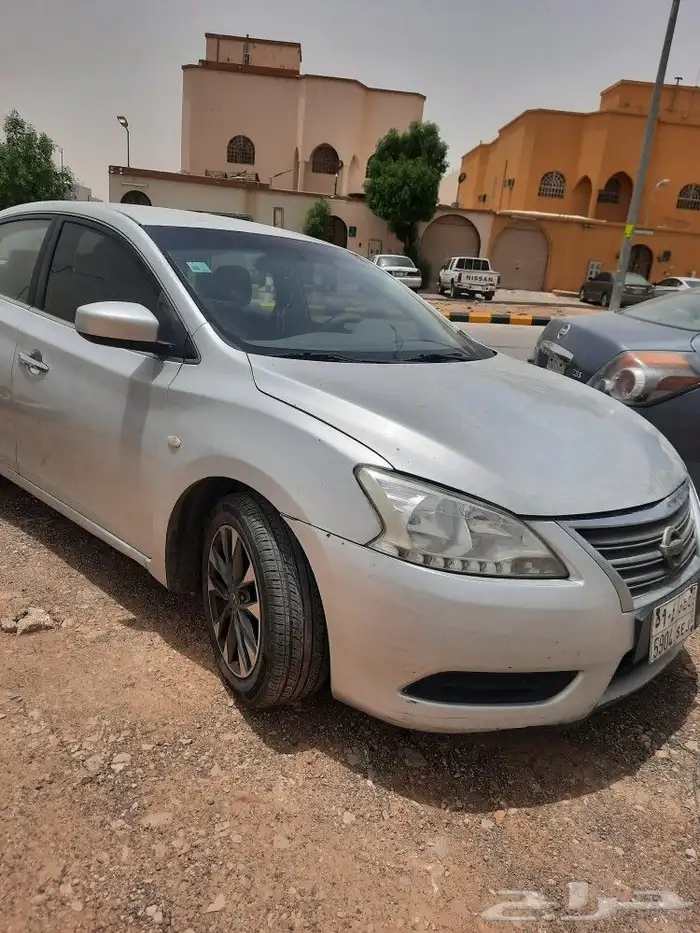 للبيع أوالبدل نيسان سنترا موديل 2015 0