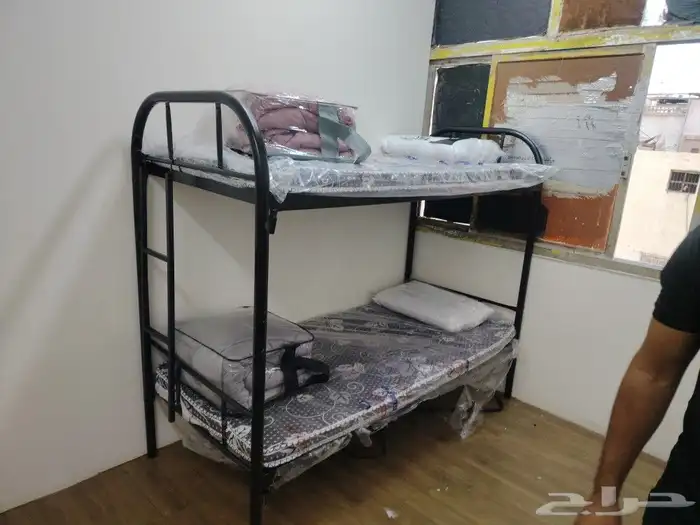 تجهيز سكن عمال كامل سرير حديد دولاب مرتبه مخده لحاف دولاب 10