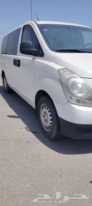 هيونداي h1 2011 2