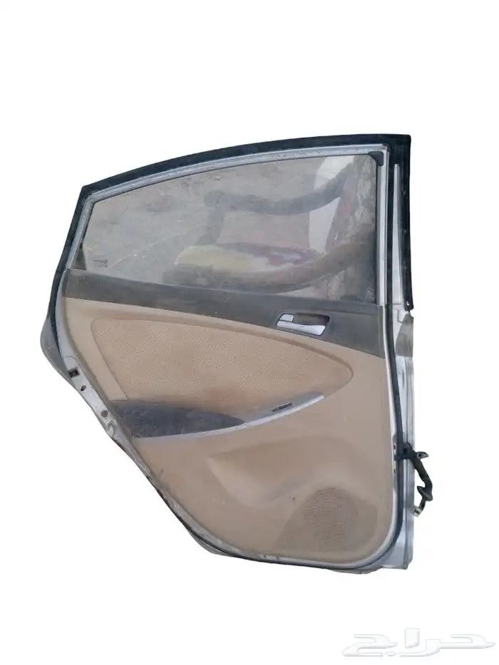 باب اللي خلف السائق لهونداي اكسنت موديل 2013 للبيع 0