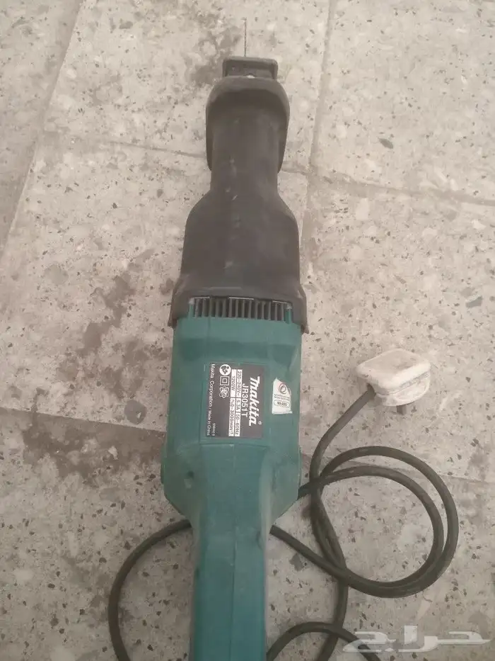 منشارتقنيح اغصان الاشجار ماركة ماكيتة 1