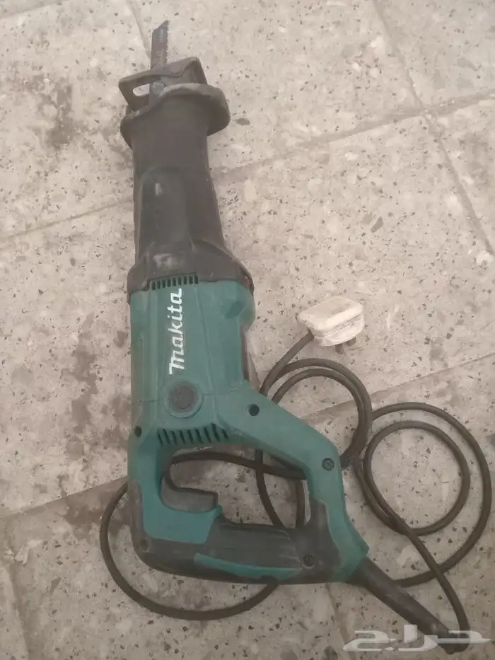 منشارتقنيح اغصان الاشجار ماركة ماكيتة 0