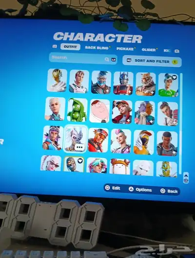 حساب فورتنايت للبيع فيه 108 سكنات واكسات 145 ورقصات كامله300 4