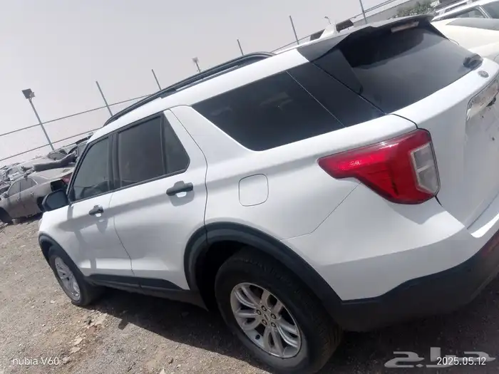 فورد اكسبلور اللون ابيض موديل 2022 3