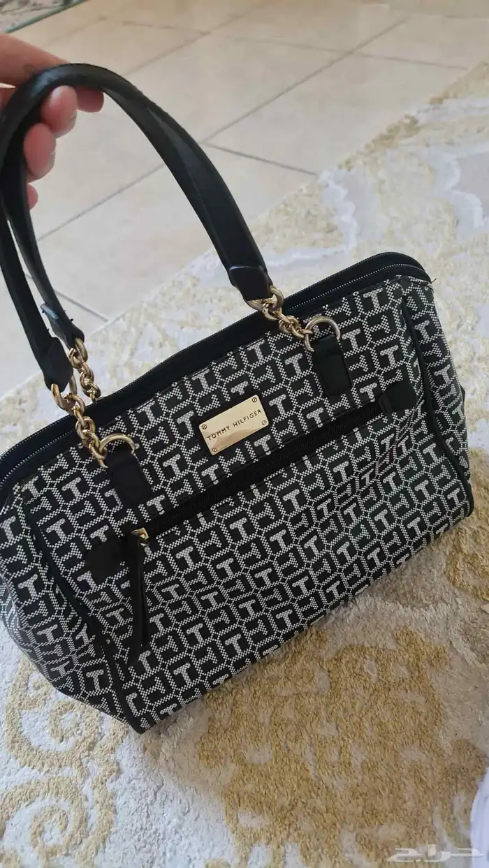 شنطه ماركة تومي هيلفيغر Tommy hilfiger 4