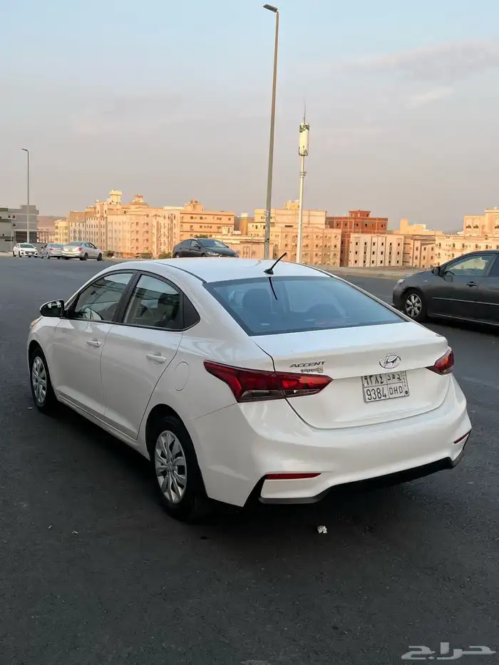 للبيع اكسنت موديل 2020 استاندر 1