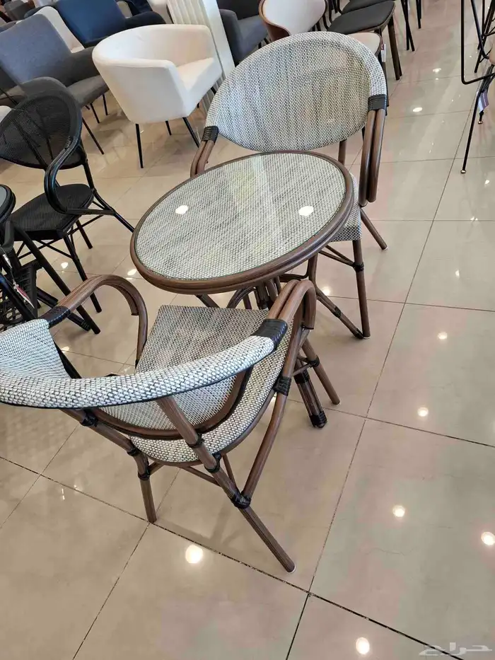 كراسي وطاولات خارجيه وداخليه 9