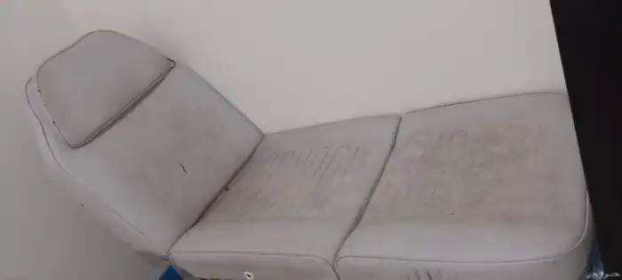 تخت للمساج قابل لتعديل 1